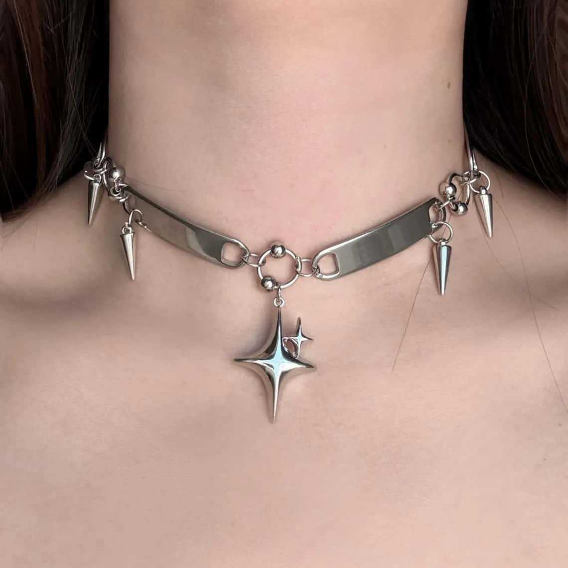 Punk Star Riveted Choker,Rock  - đánh giá và giá Women'S Accessories Designer