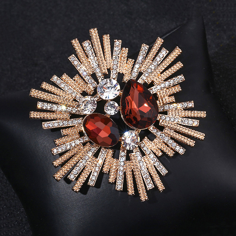 High end luxury crystal brooch - đánh giá và giá Women'S Accessories Manufacturers